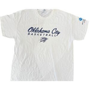 Vintage Tees - NBA Oklahoma City Thunder Graphic Tee*SZ L